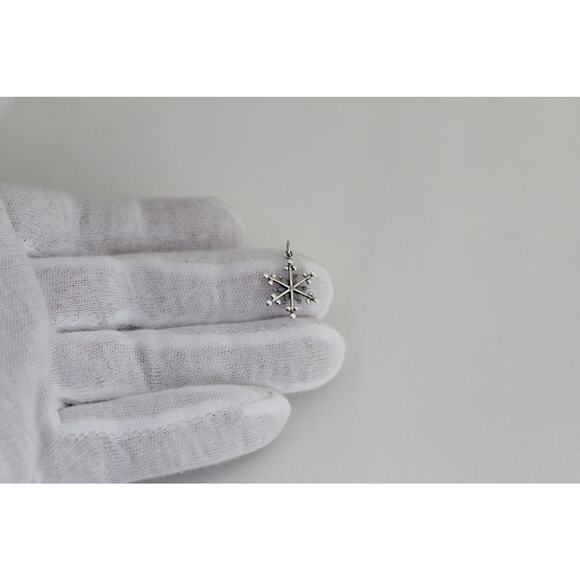 Sterling Silver Snowflake Charm with Wire and Granulation - Picture 3 of 6